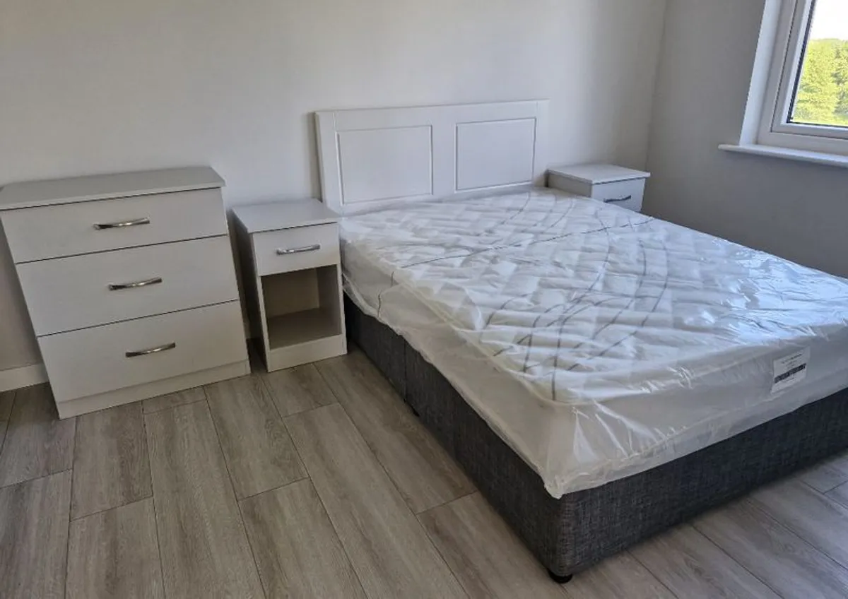 double bed + chest of drawers plus bedside lockers