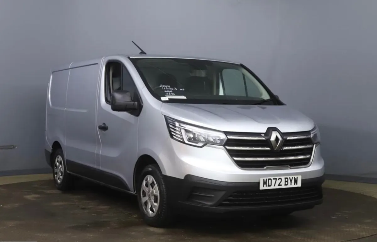 Renault Trafic  2023- GREY - Image 1
