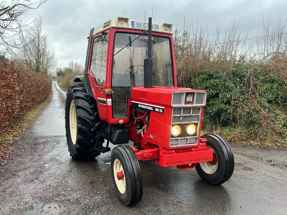 Case International 884 XL - Image 2