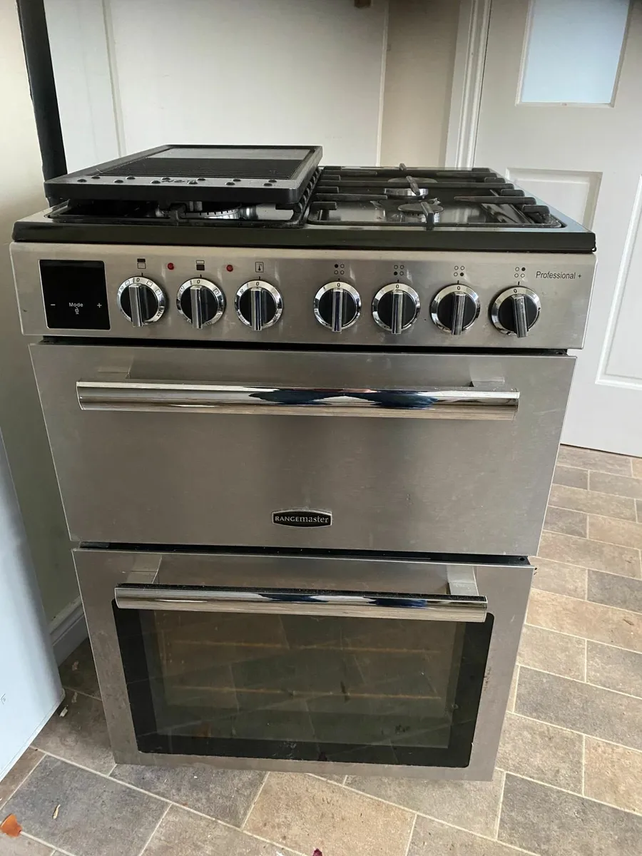 Rangemaster Dual fuel cooker