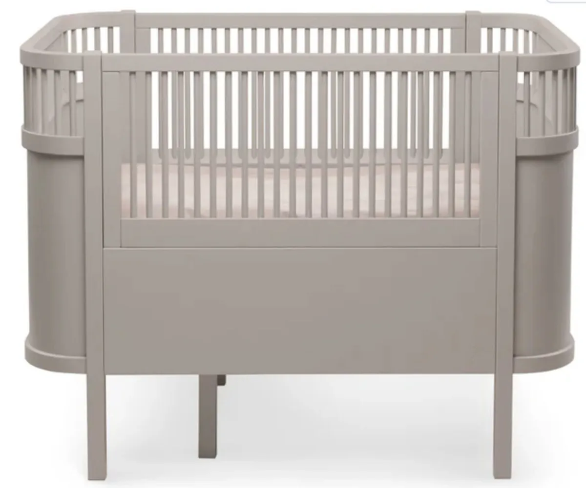 Cot bed - Image 1