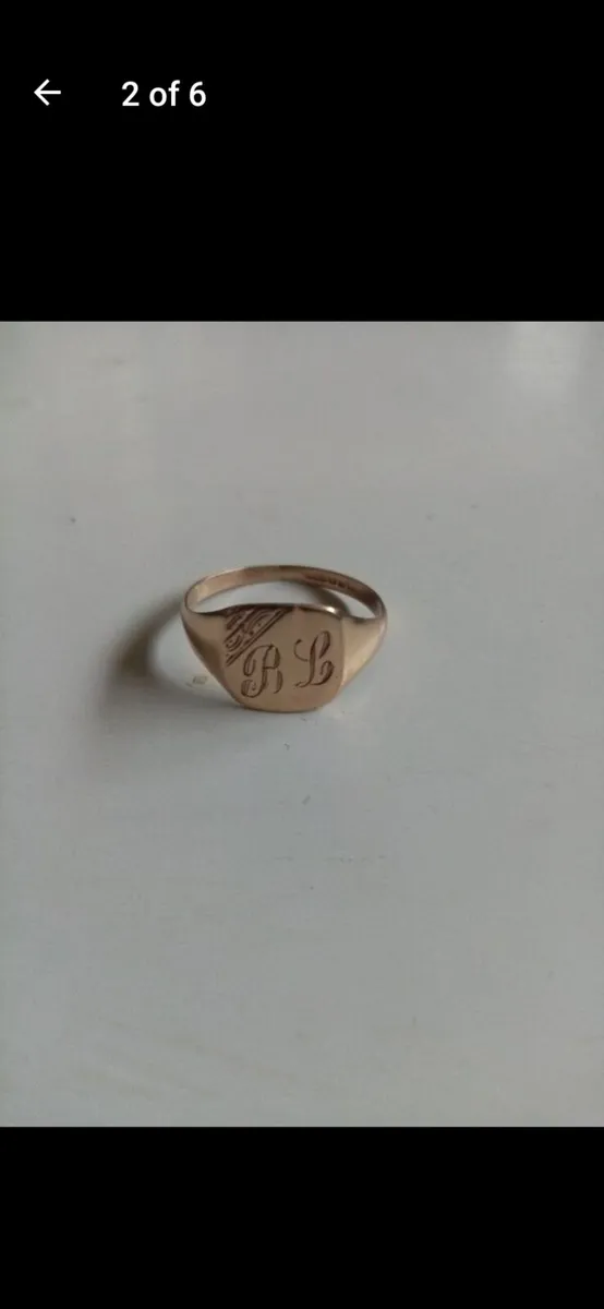 Men's 9ct Solid Gold Signet Ring - Image 2