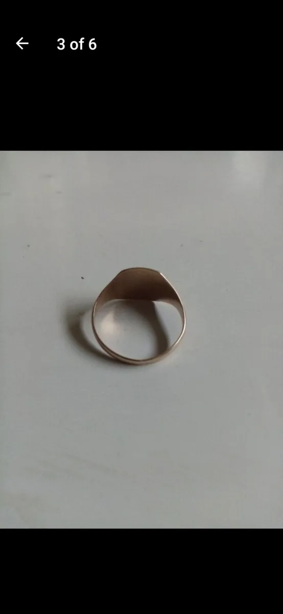 Men's 9ct Solid Gold Signet Ring - Image 3
