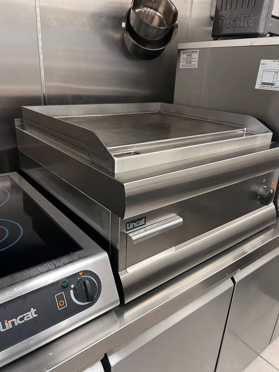 Steel electric grill - Image 2