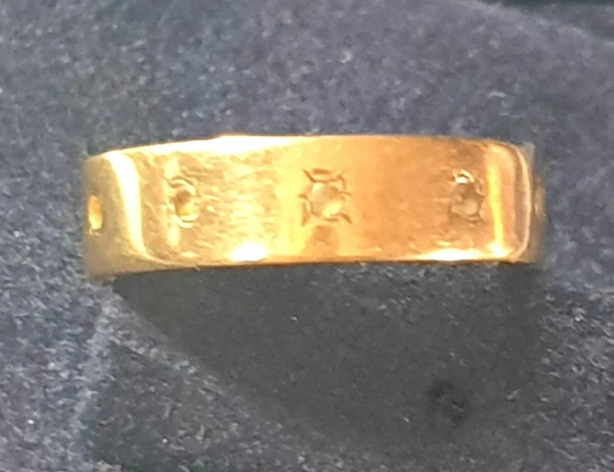 Vintage Hallmarked 9CT Gold Diamond Ring - Image 3