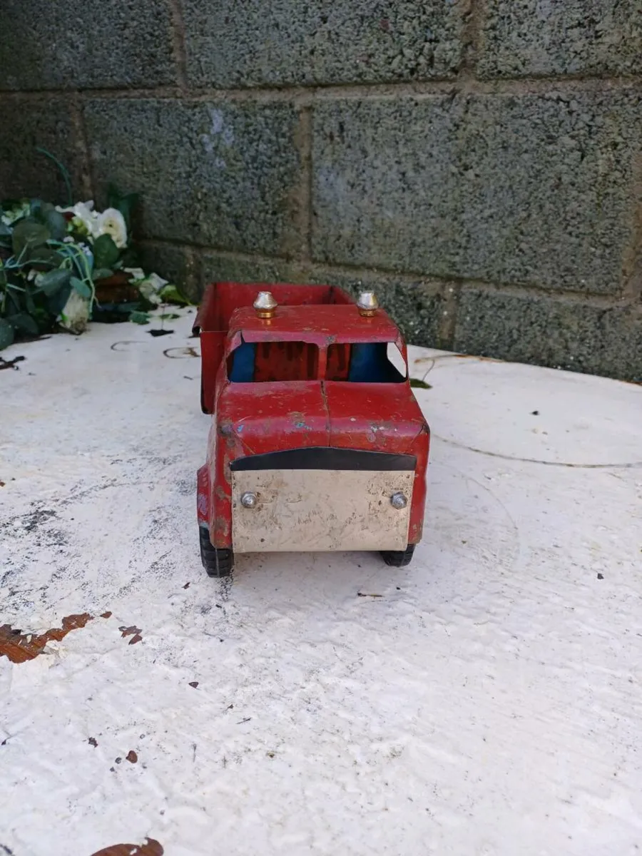 1940's Tri-ang Metal Truck - Image 3
