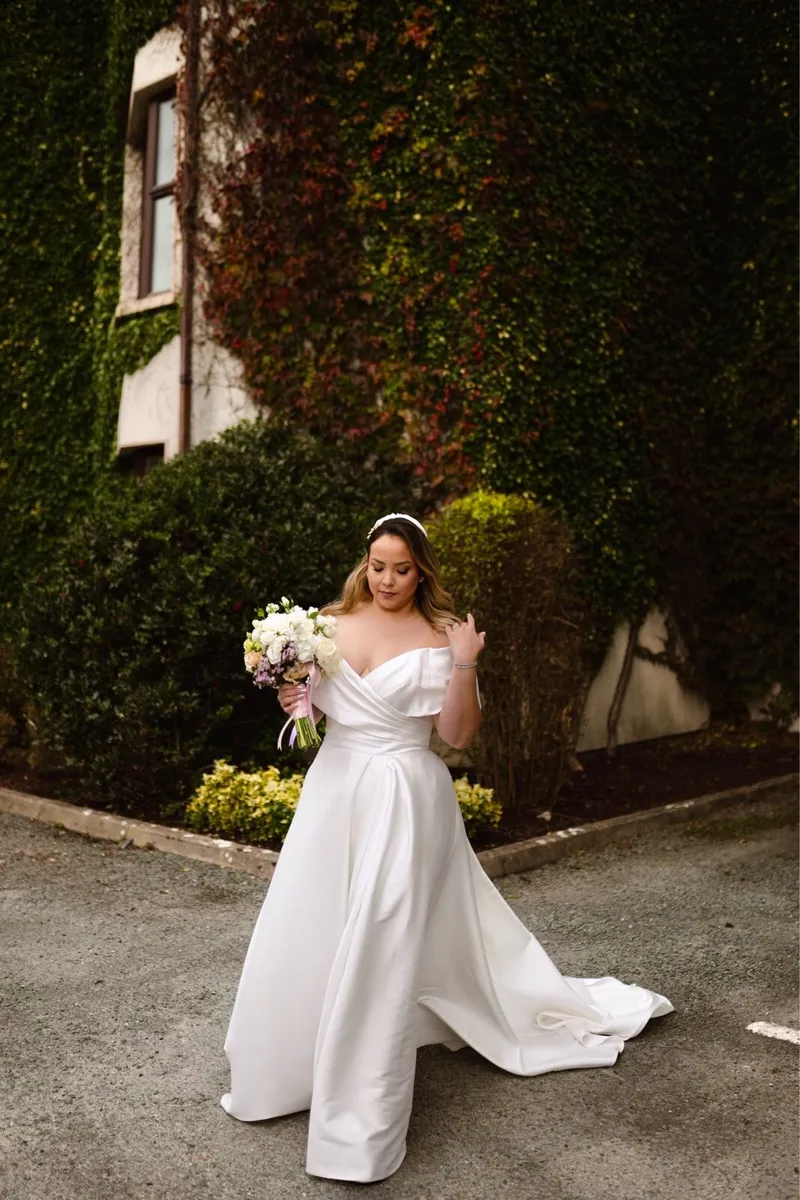 Wedding dress - Image 1