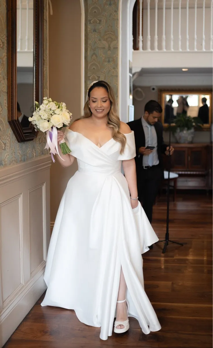 Wedding dress - Image 3