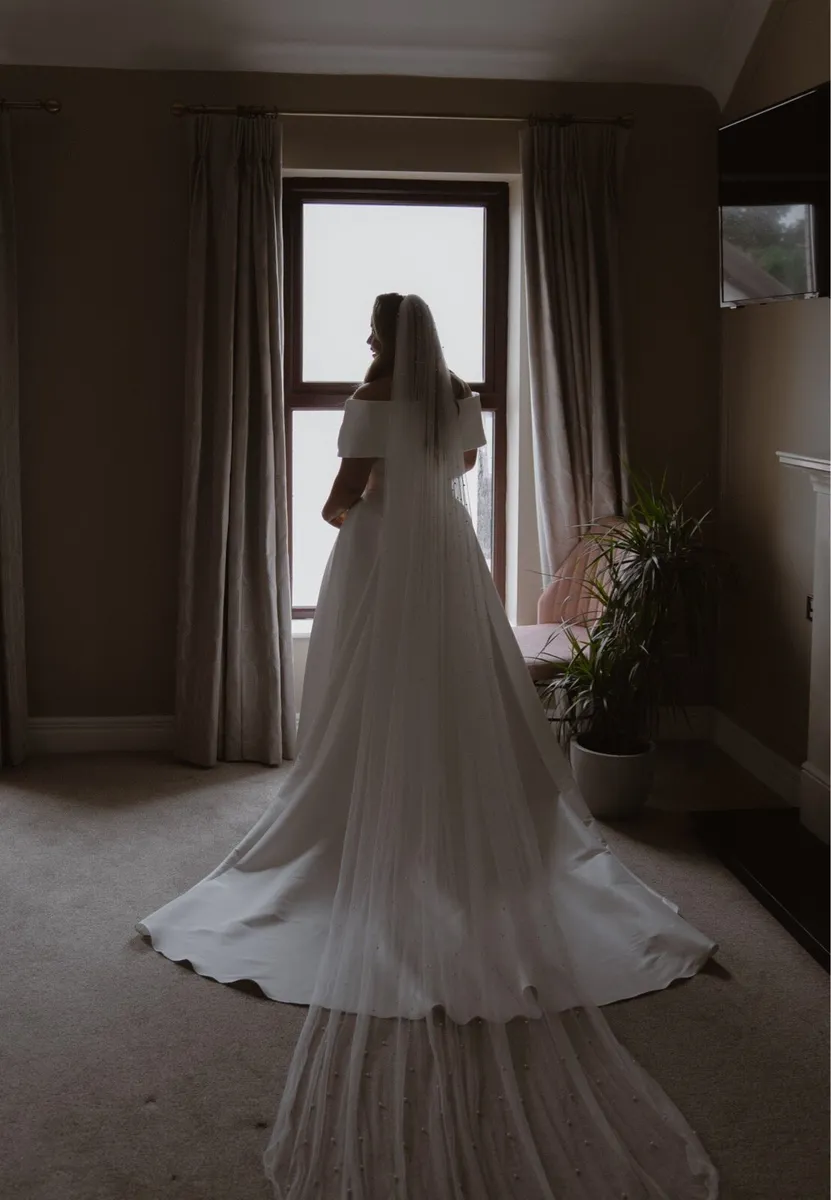Wedding dress - Image 4