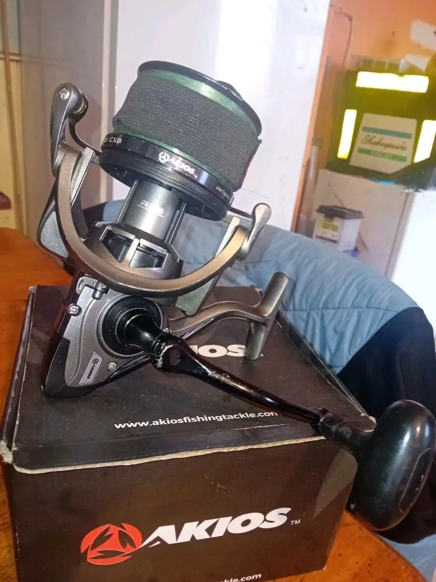 Akios Utopia CX8 Fixed Spool Fishing Reel - Image 1