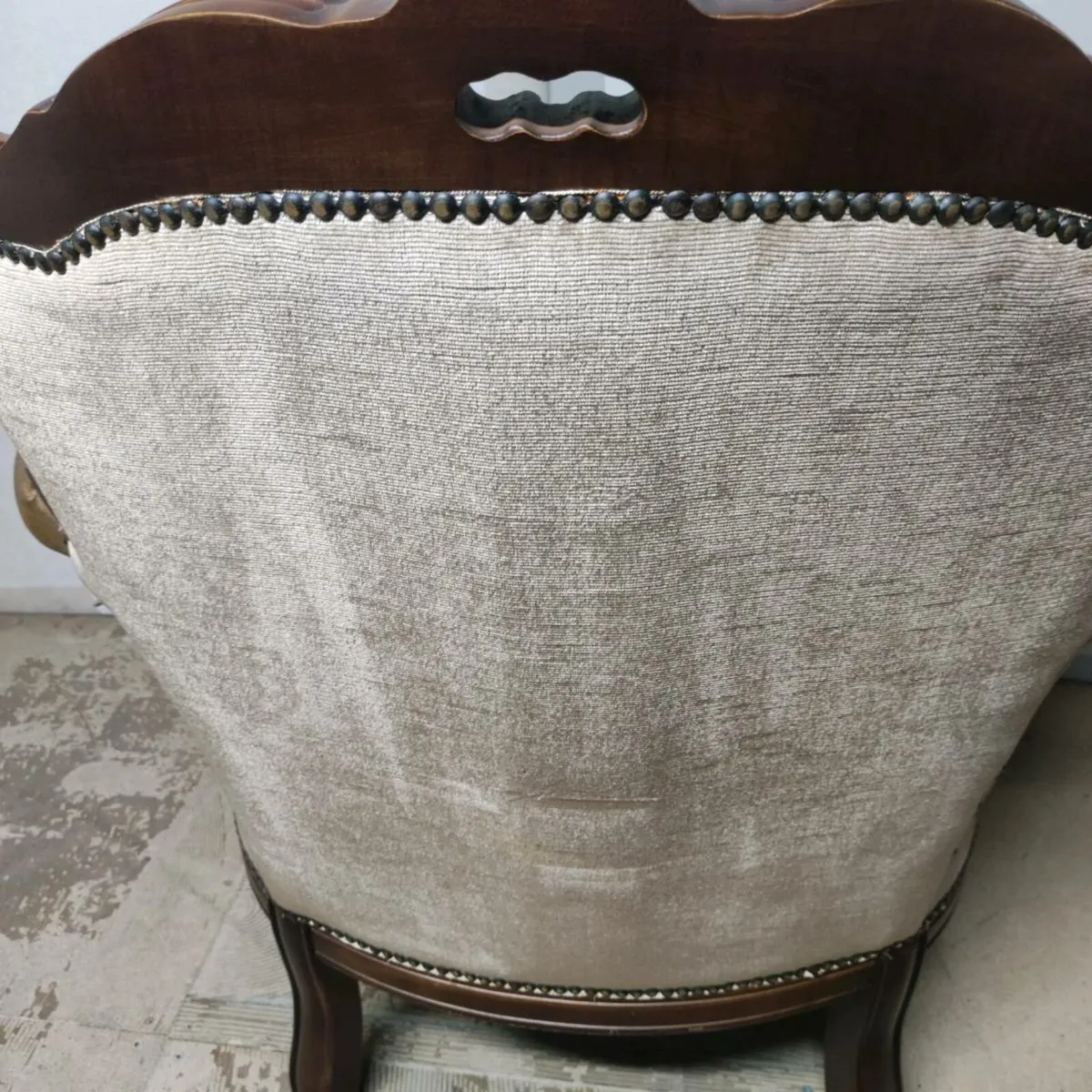 Victorian Classical French armchair🚚 - Image 3