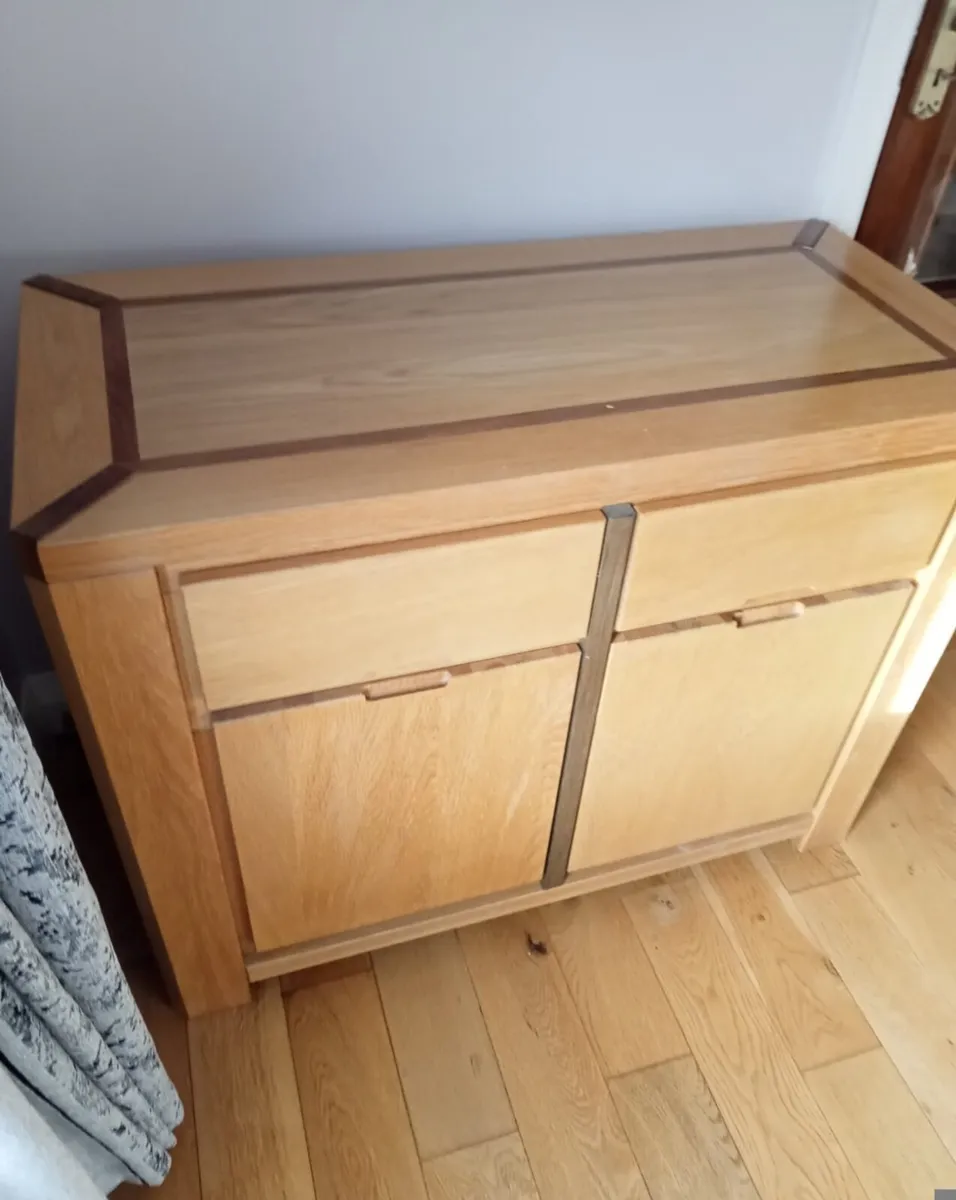 Solid oak press - Image 1