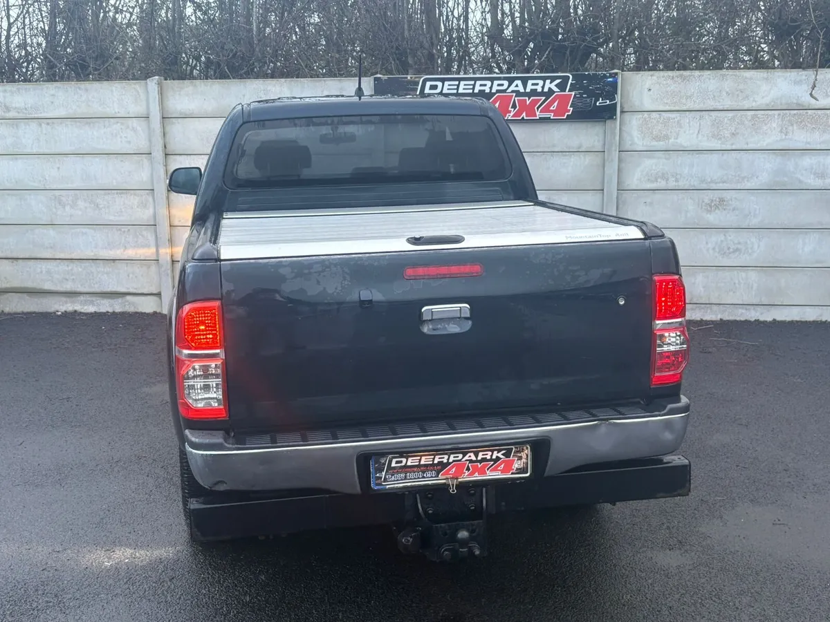 2014 (142) Toyota Hilux Invincible X Crewcab - Image 4