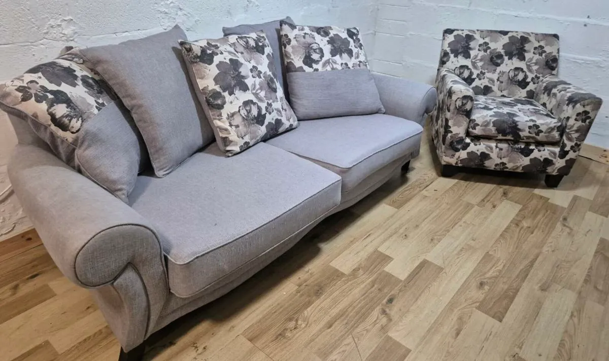 DFS 3&1 ,Dublin Delivery - Image 1