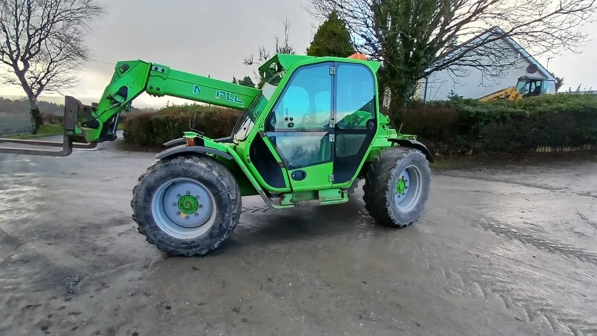 Farm handler - Image 1