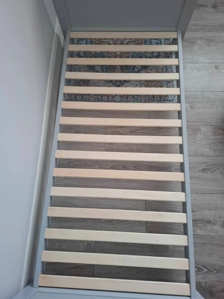 Toddler bed - Image 2