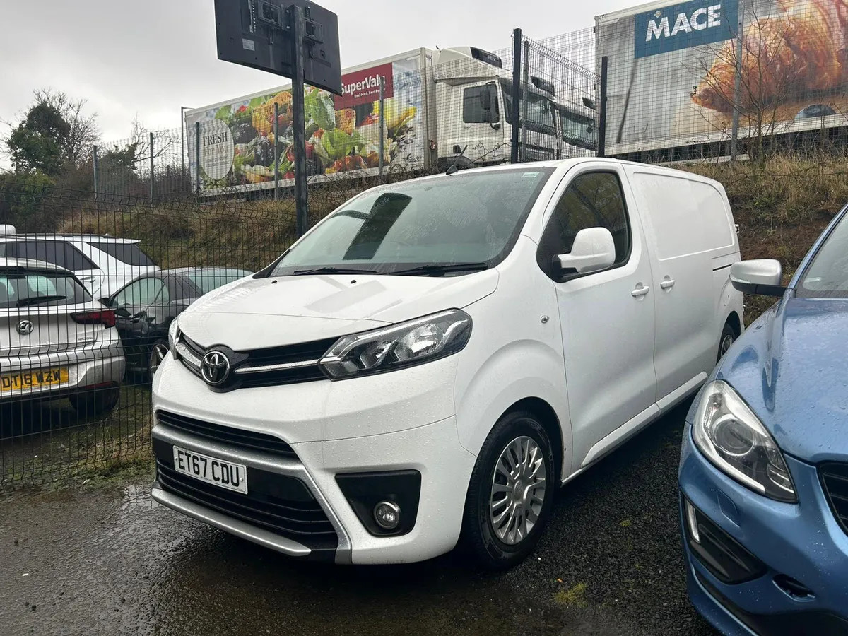 TOYOTA PROACE 2018