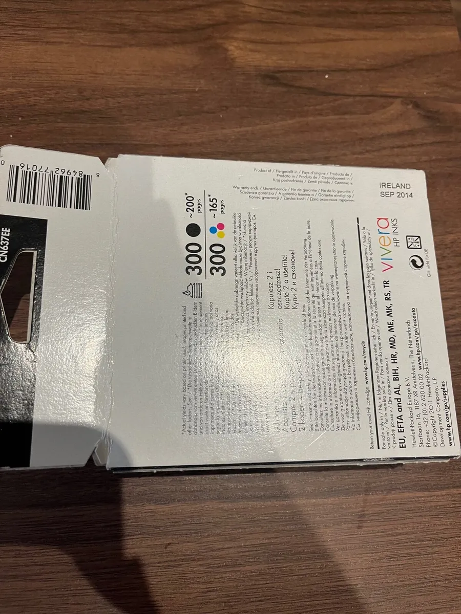 HP 300 Black & Colour Inkjet Cartridge Twin Pack - Image 2