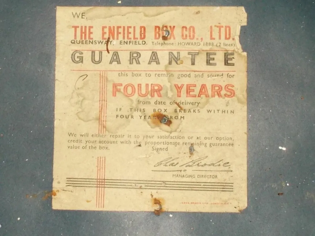 1951 Phoenix Laundry Box/Case - Image 2