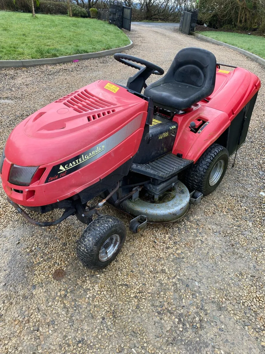 Ride on mower - Image 1