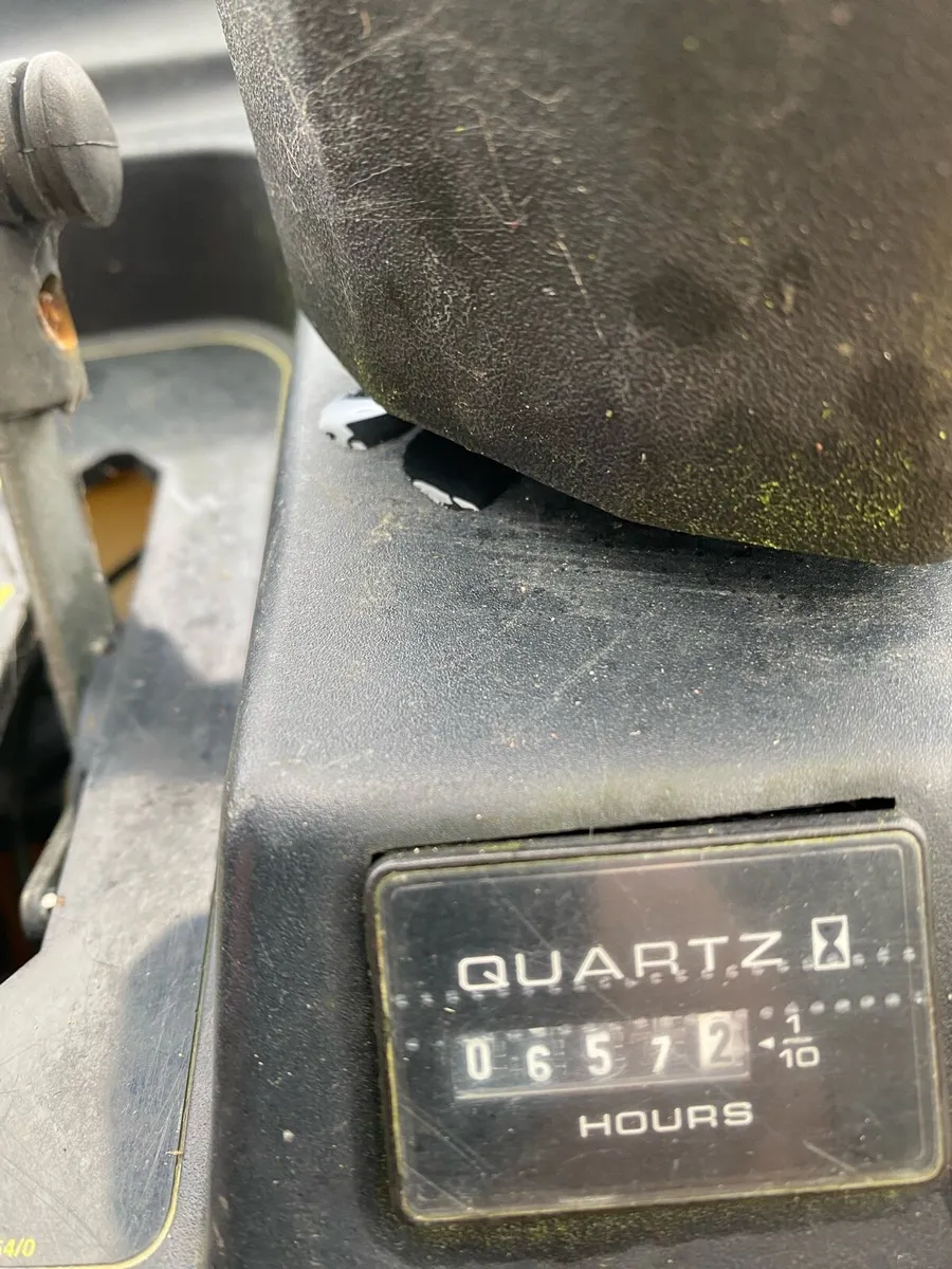 Ride on mower - Image 3