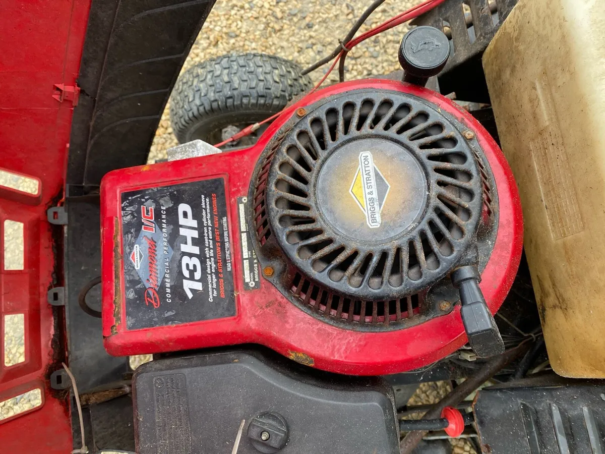 Ride on mower - Image 4