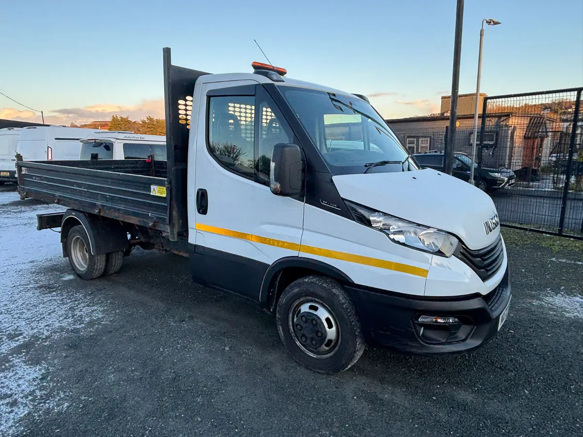 2022 Iveco Daily Tipper Van - Image 1