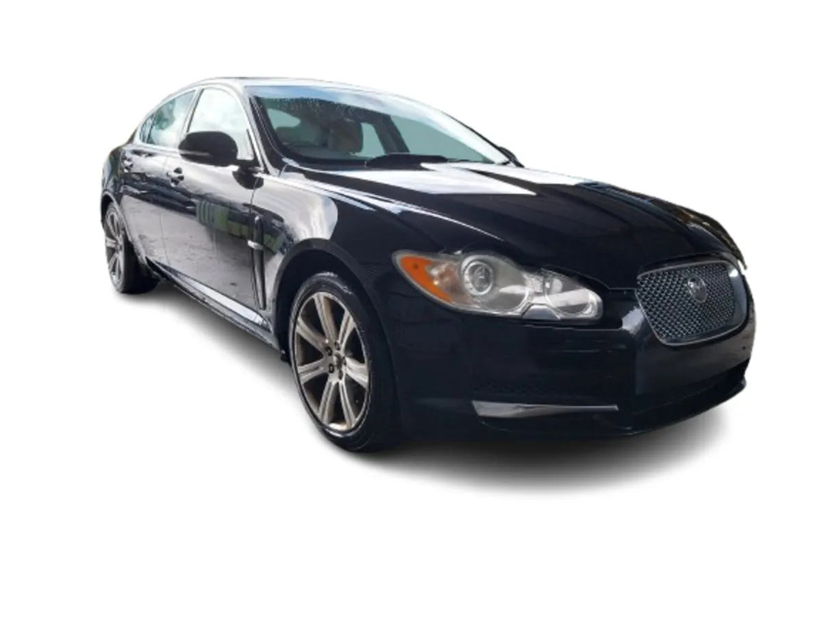 2010 JAGUAR XF For Breaking/Dismantling - Image 1