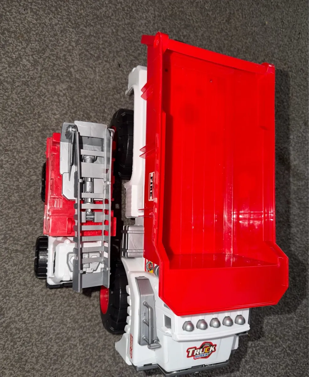 Dump truck - Image 2