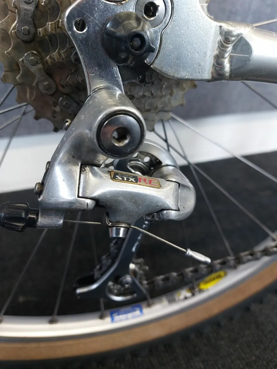 Giant ATX 850 (neo-Retro) - Image 2