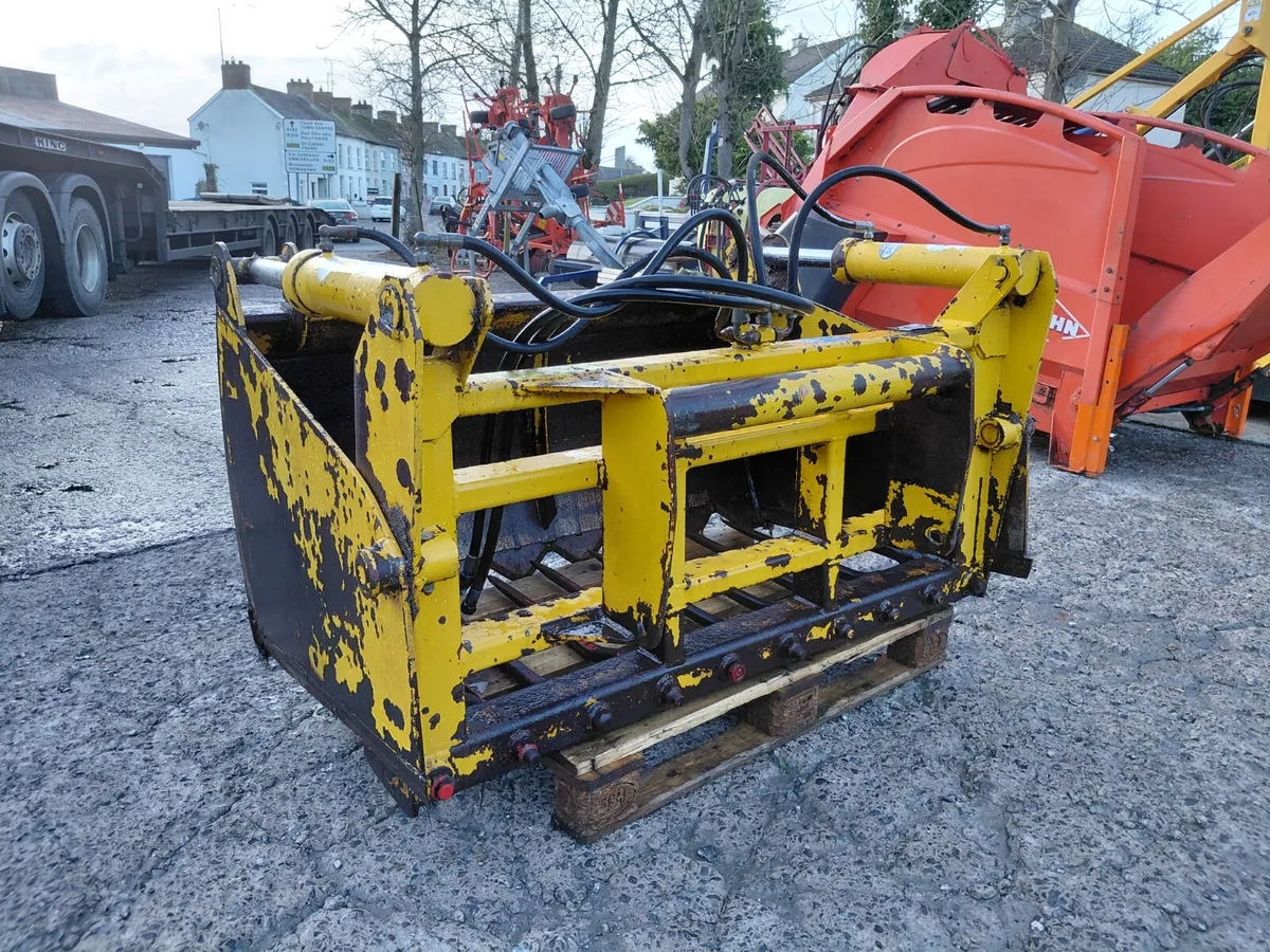 Johnston sheargrab Manitou Brackets - Image 2