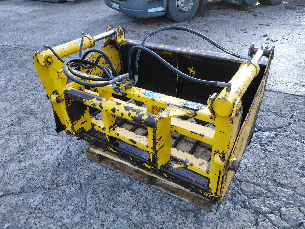 Johnston sheargrab Manitou Brackets - Image 3