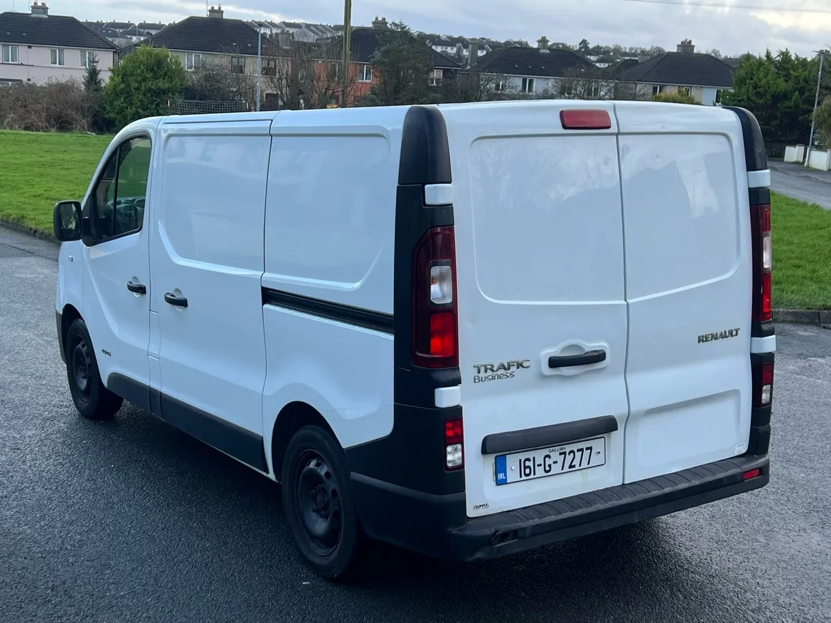 RENAULT TRAFFIC BUSINESS SWB - Image 4