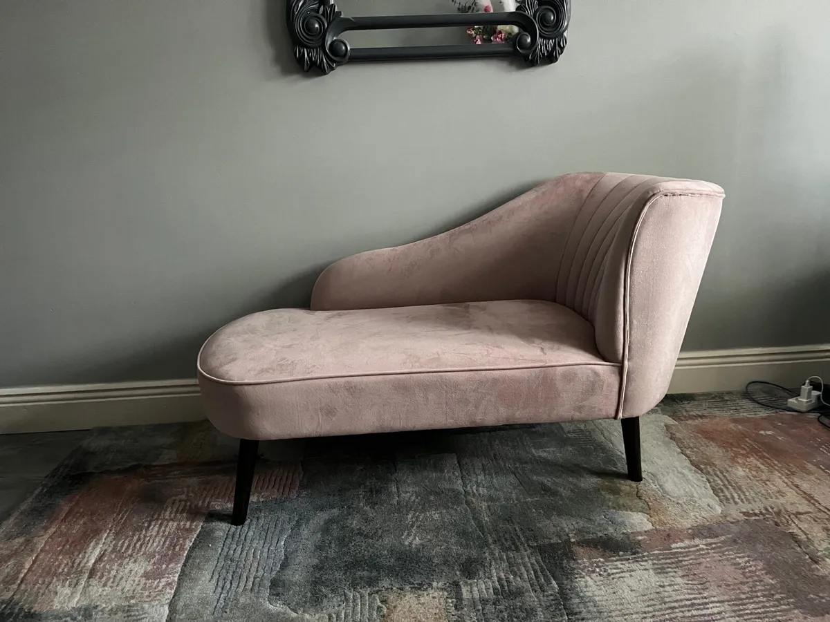 Chaise lounge - Image 1