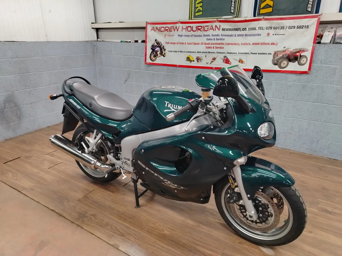 Triumph Sprint ST 955 - Image 3
