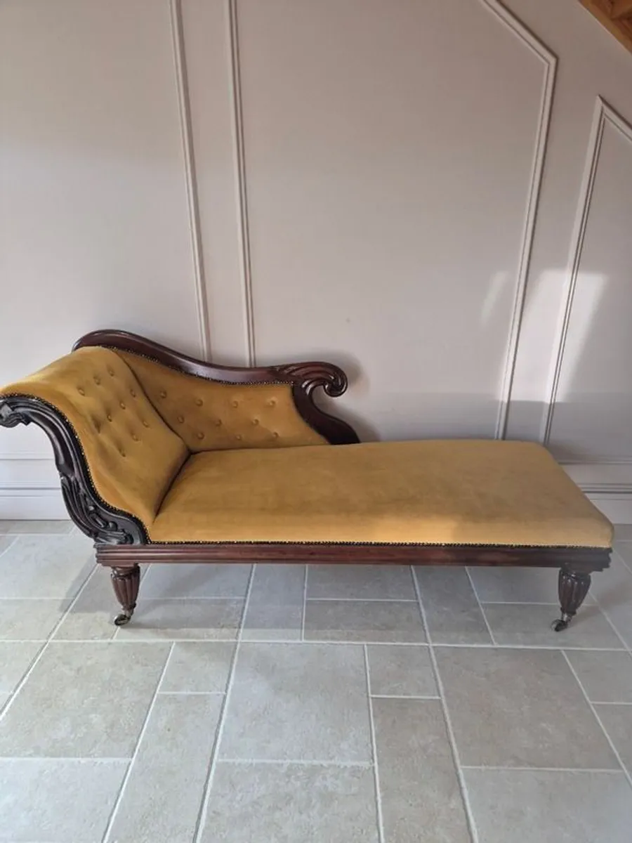 Late Victorian Mahogany Chaise Lounge - Image 1