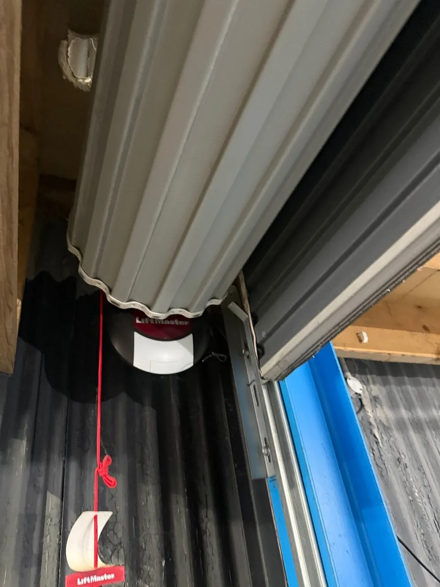 Motorised Roller Garage Door 12ft x 8ft/10ft High - Image 3