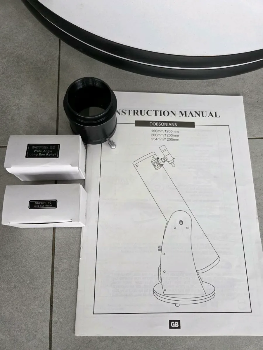 8 inch Dobsonian Telescope (Skywatcher) - Image 3