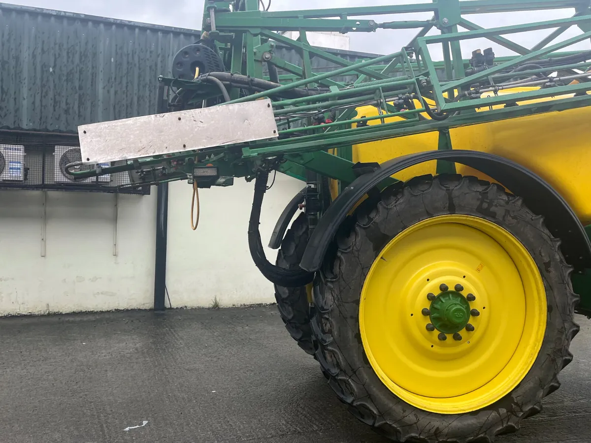 John Deere sprayer - Image 3