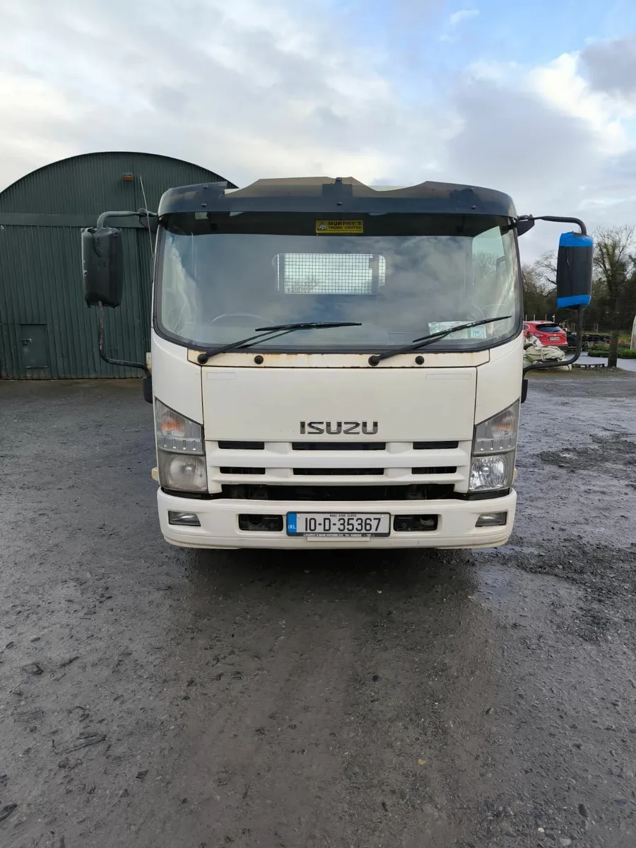 Isuzu Other 2010 - Image 4