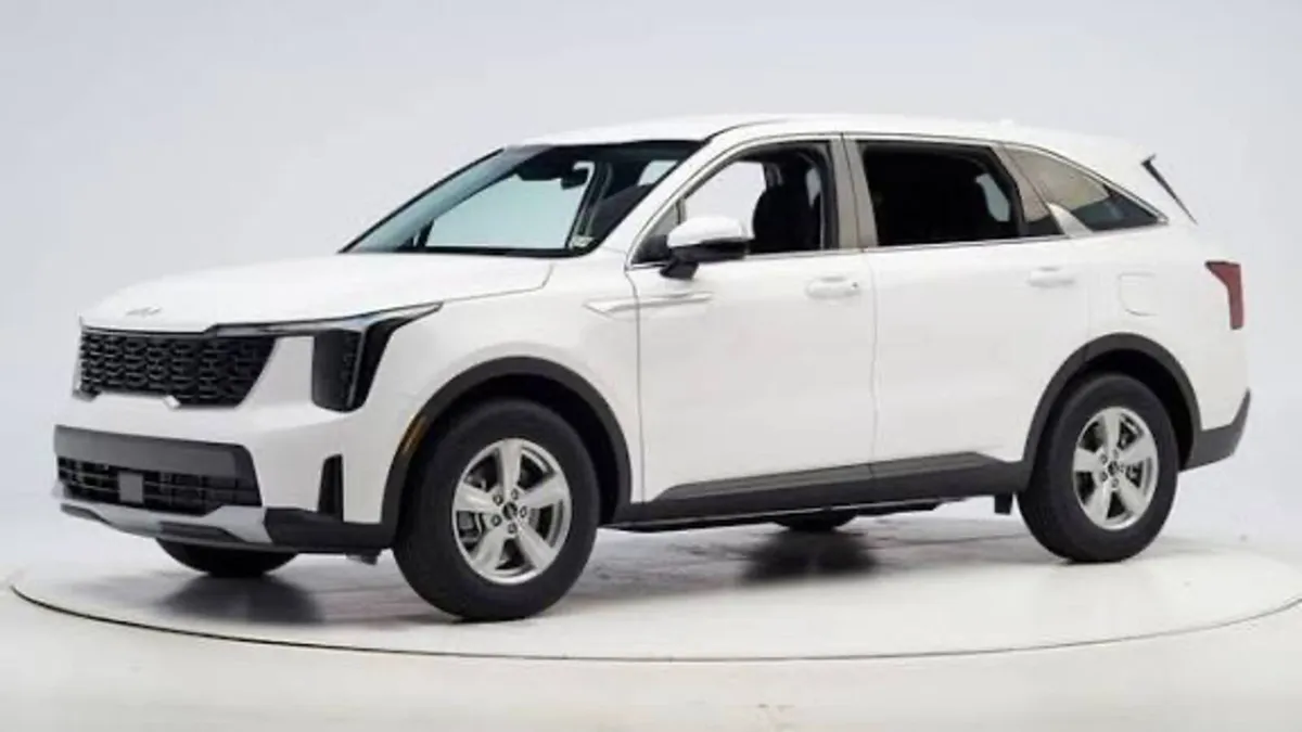 2025 Kia Sorento for breaking