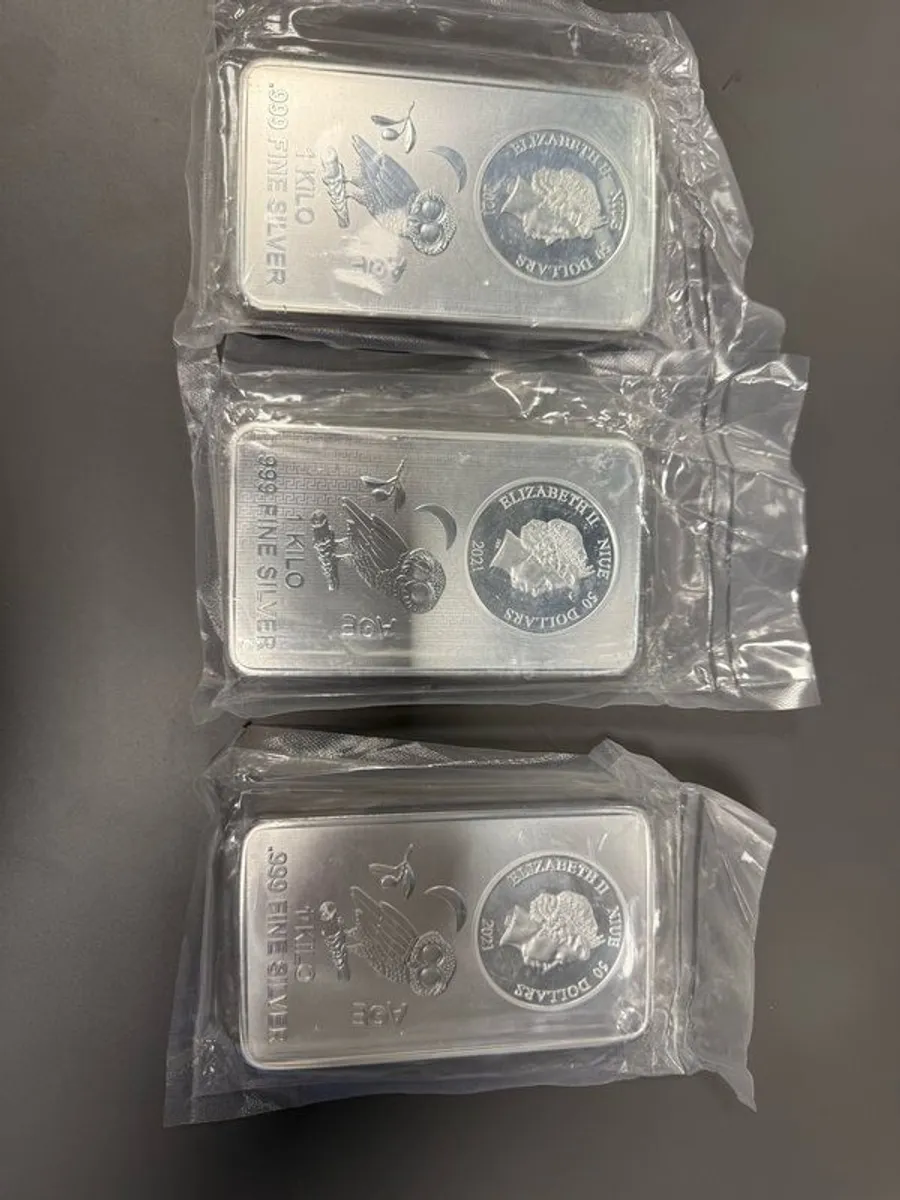 Silver owl coin bars 999.9 - Image 1