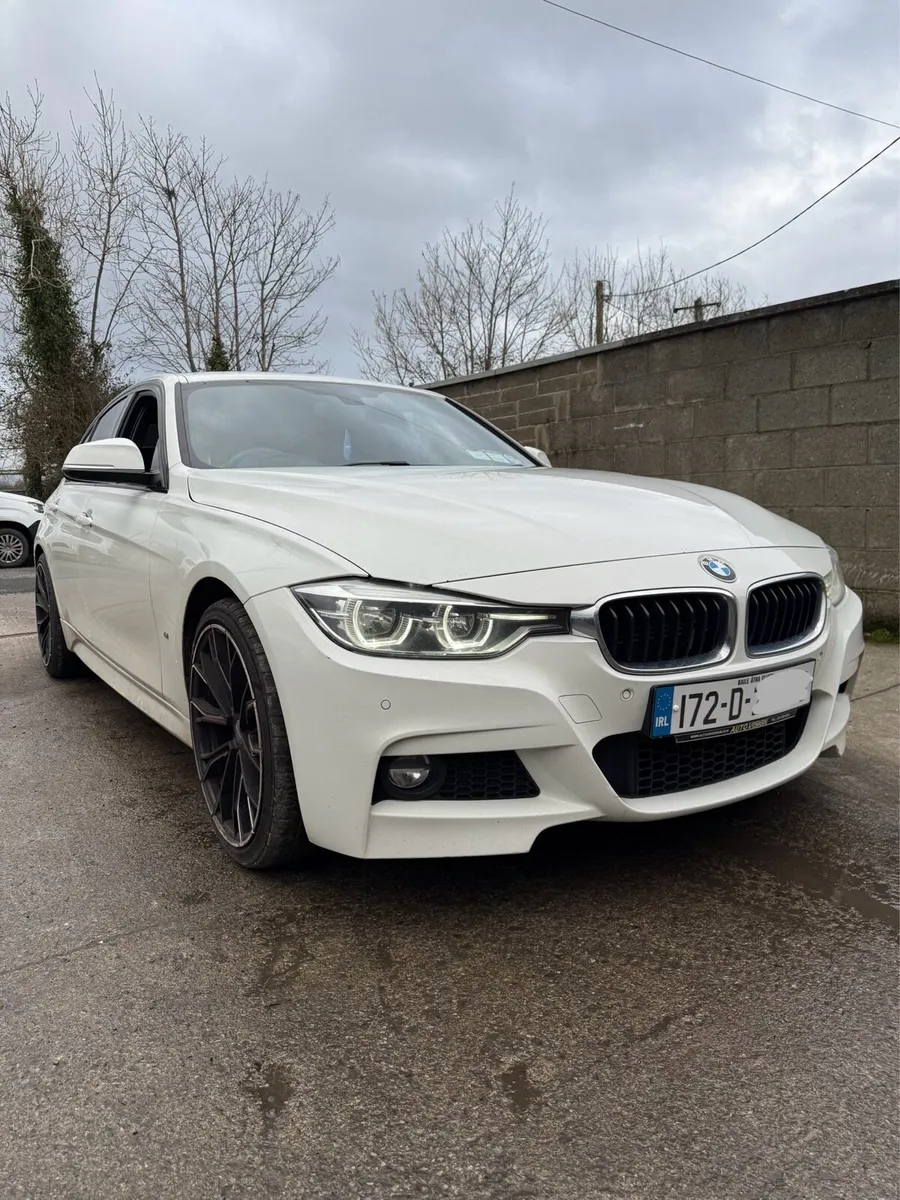 BMW 330e M-sport damaged - Image 1