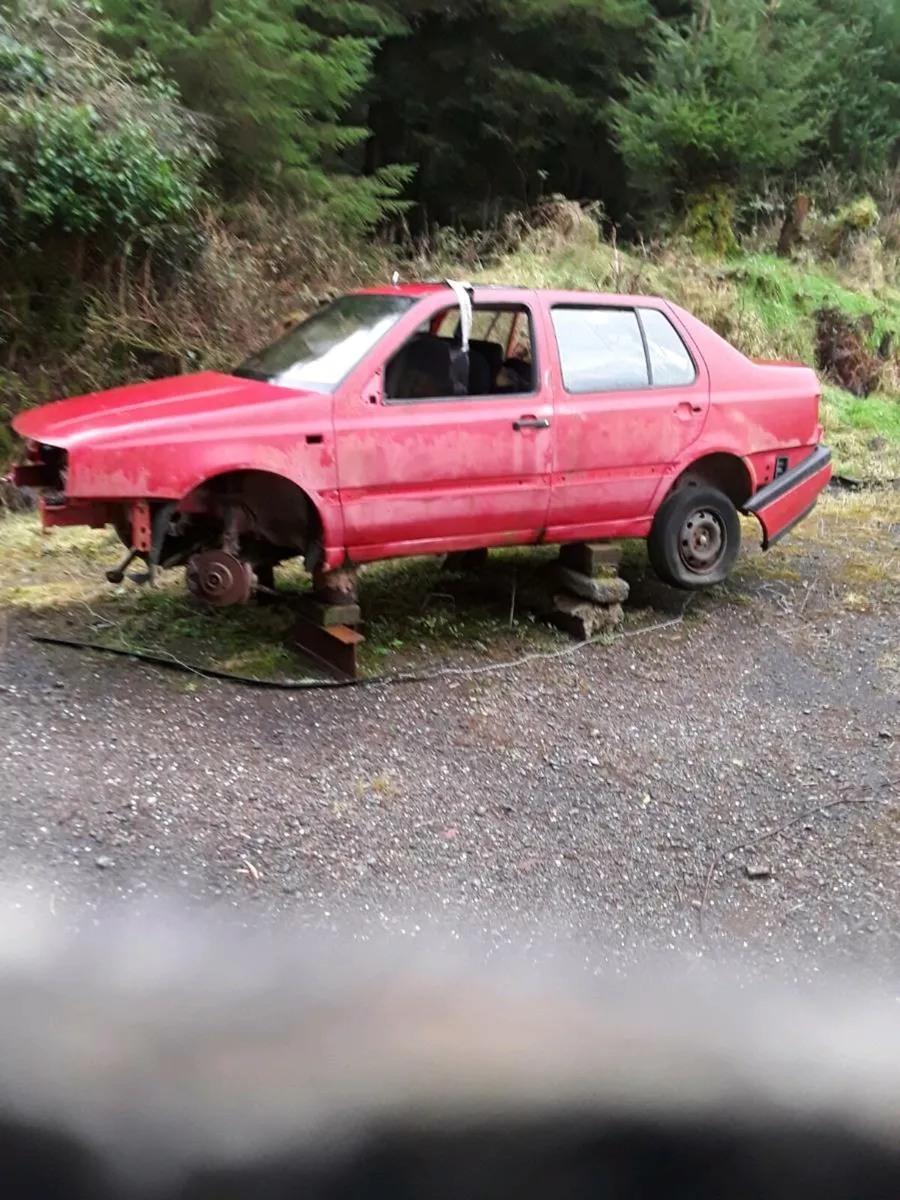 VW Golf & vento parts - Image 3