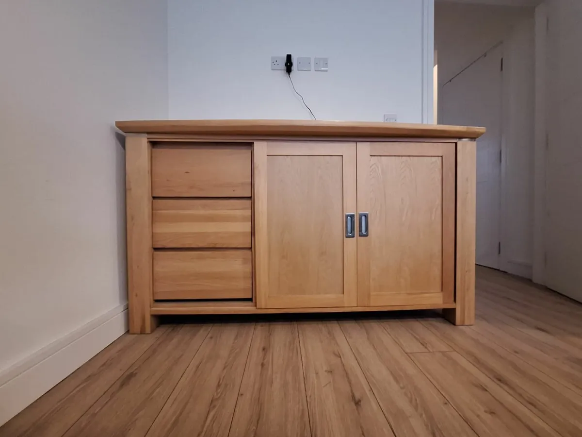 Sideboard - Image 2