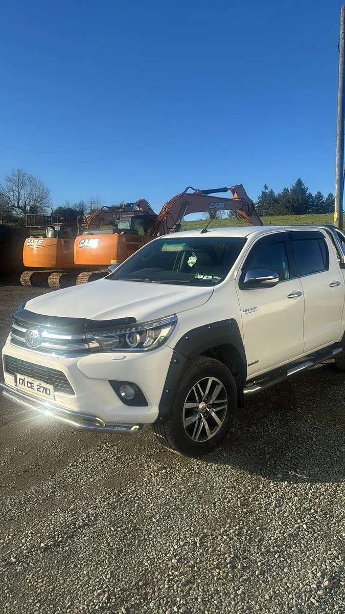 Toyota hilux invicable - Image 2