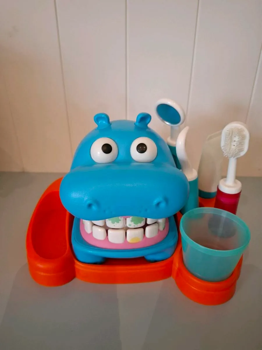 Hippo dentist toy - Image 1