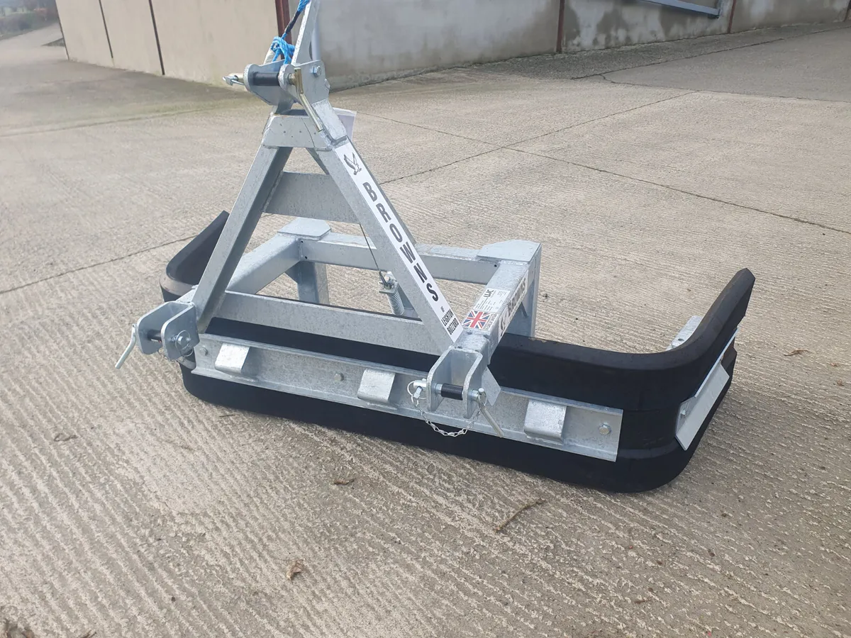 Brown's Yard Scrapper - Image 4