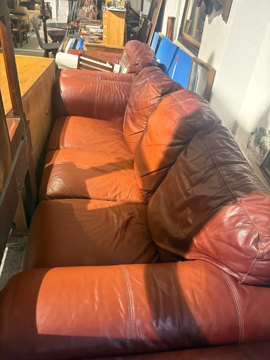 Leather 2x 1. Three seater couch - Image 2