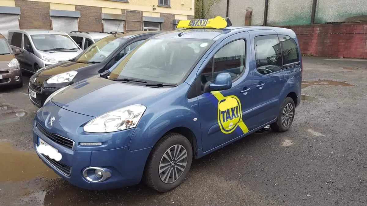 Taxi for sale - Image 1